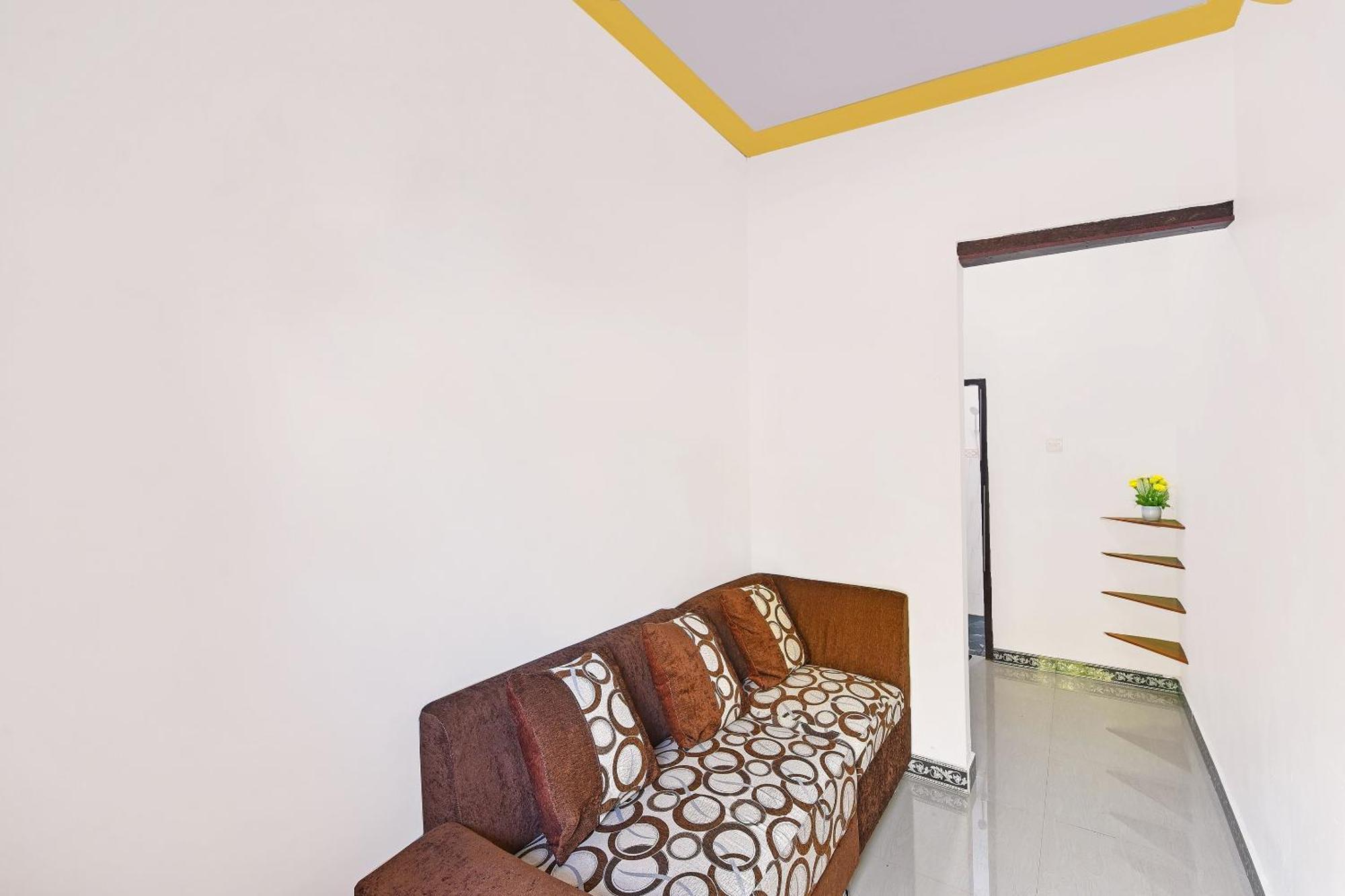 Oyo 91192 Homestay Antara Gilimanuk Exterior foto
